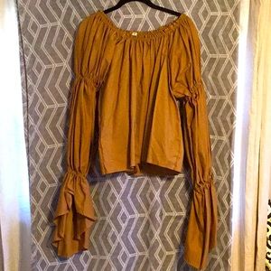 Off shoulder boutique top